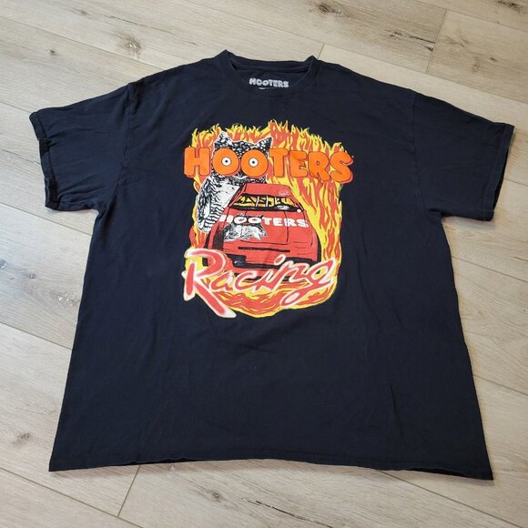 HOOTERS Racing T-Shirt Adult Size XL Black Orange Short Sleeve - Picture 1 of 6